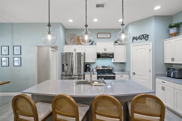 8392 CHRISTOPHER LANE, Weeki Wachee, FL 34613