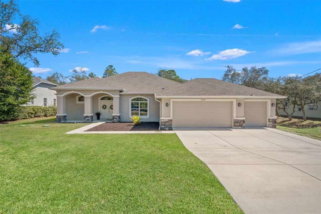 8392 CHRISTOPHER LANE, Weeki Wachee, FL 34613
