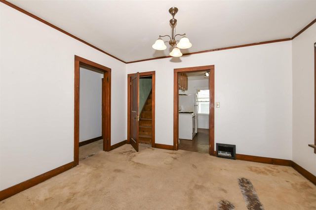 1521 Mineral Point Avenue, Janesville, WI 53548