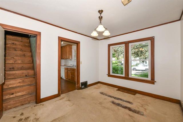 1521 Mineral Point Avenue, Janesville, WI 53548