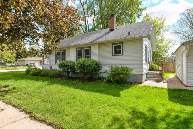 1521 Mineral Point Avenue, Janesville, WI 53548