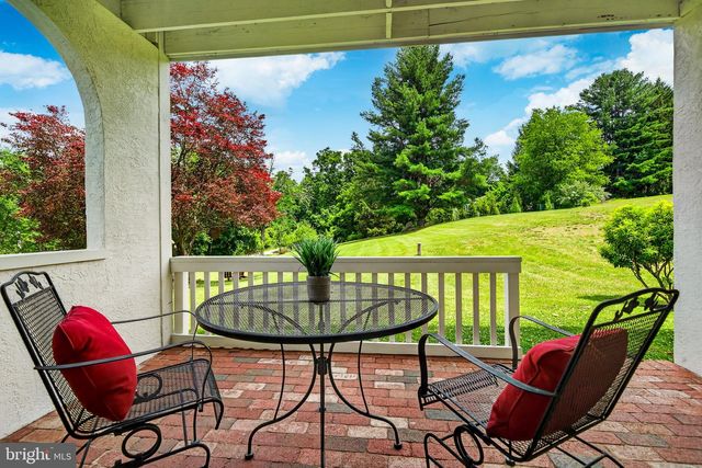 2450 WHITE HORSE RD, Berwyn, PA 19312