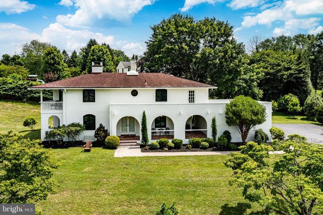 2450 WHITE HORSE RD, Berwyn, PA 19312