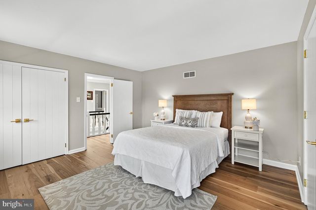 2450 WHITE HORSE RD, Berwyn, PA 19312