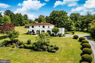 2450 WHITE HORSE RD, Berwyn, PA 19312