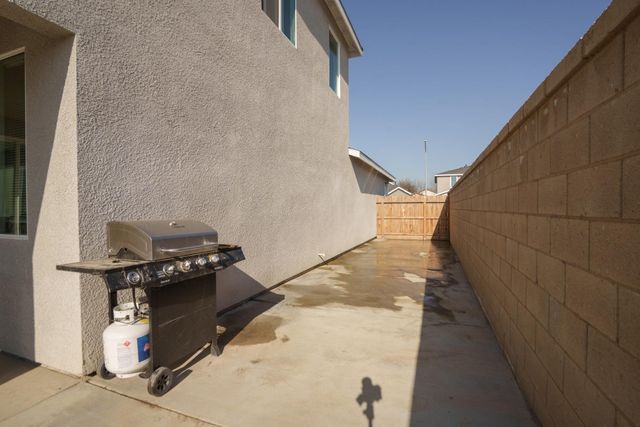 5769 W Austin Way, Fresno, CA 93722