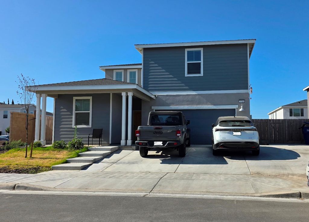 5769 W Austin Way, Fresno, CA 93722