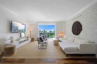 10275 Collins Avenue 334, Bal Harbour, FL 33154