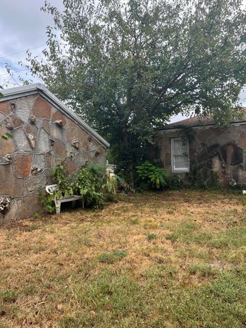 2239 N Kansas Avenue, Springfield, MO 65803