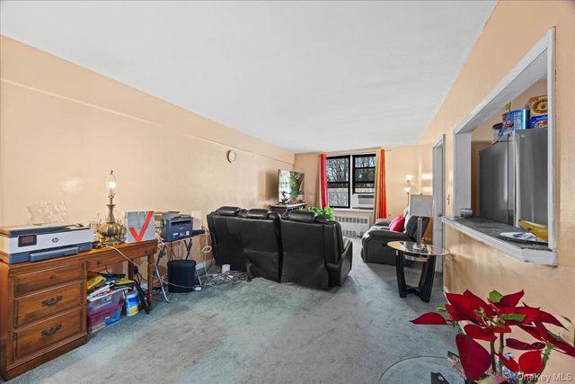 309 Broadway 4F, Yonkers, NY 10701