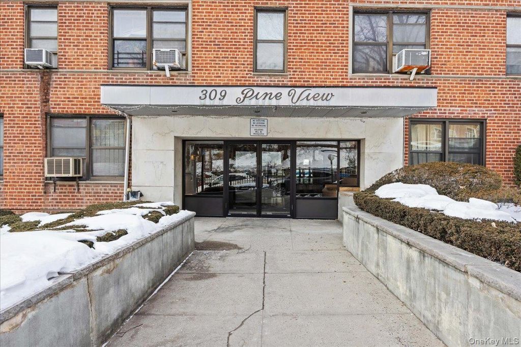 309 Broadway 4F, Yonkers, NY 10701