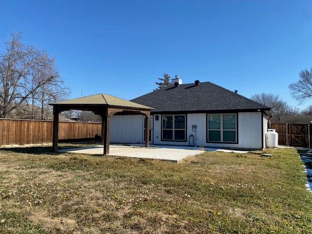 217 Birchwood Street, Azle, TX 76020