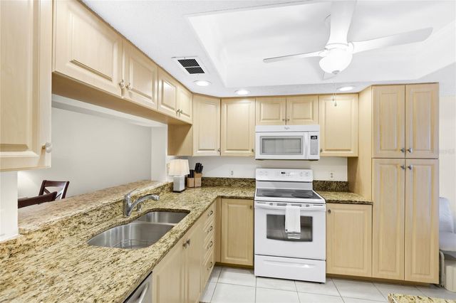 6501 STONE RIVER ROAD 302, Bradenton, FL 34203