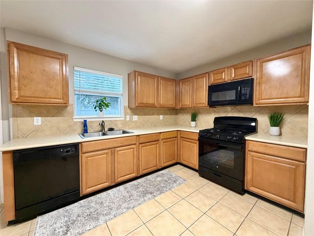 1126 Desert Willow Lane, Rosenberg, TX 77471