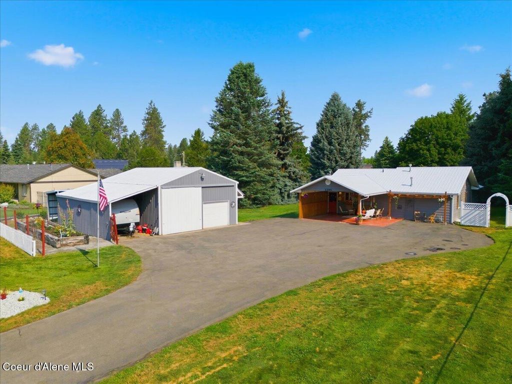1295 E Timber LN, Coeur d'Alene, ID 83815 photo 1