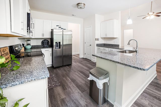 755 Boundaryline Drive NW, Calabash, NC 28467