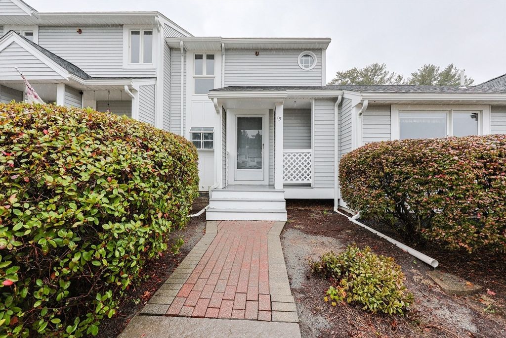 15 Alcott Circle D3, Taunton, MA 02780