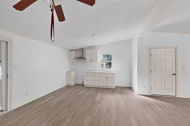 6471 NE County Road 1040, Rice, TX 75155