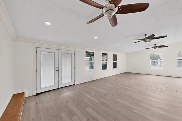 6471 NE County Road 1040, Rice, TX 75155