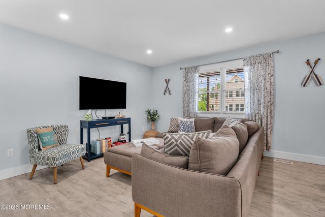 111 K Street C7, Seaside Park, NJ 08752