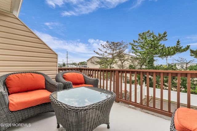 111 K Street C7, Seaside Park, NJ 08752