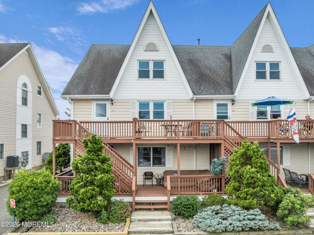 111 K Street C7, Seaside Park, NJ 08752