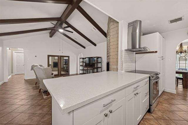 9618 Springmont Drive, Houston, TX 77080