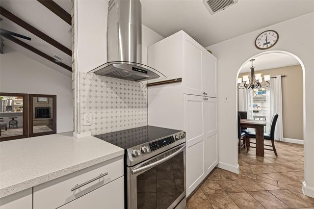 9618 Springmont Drive, Houston, TX 77080