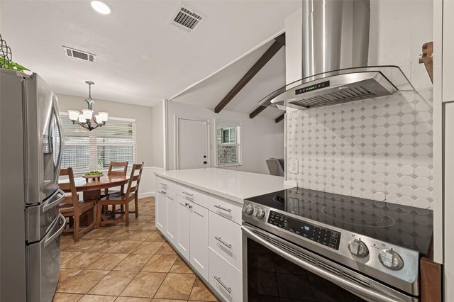 9618 Springmont Drive, Houston, TX 77080