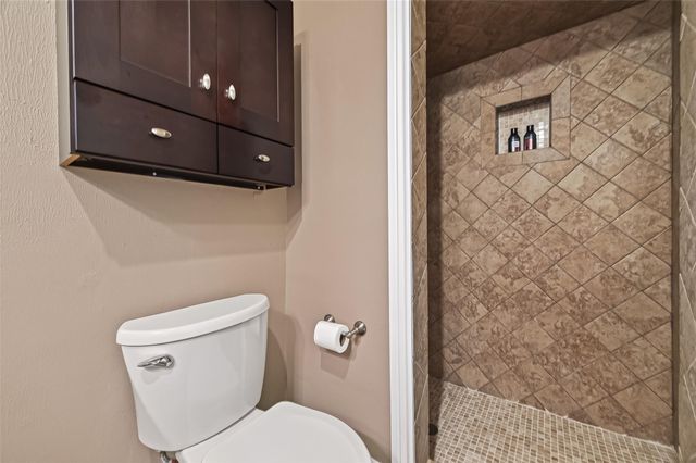 9618 Springmont Drive, Houston, TX 77080