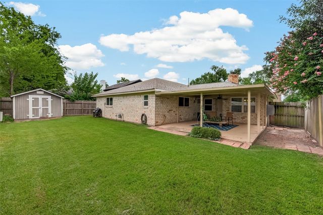 9618 Springmont Drive, Houston, TX 77080