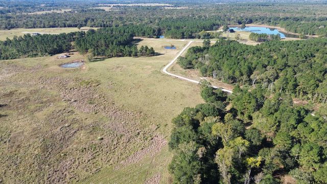 300 Buckhorn Creek Trail, Crockett, TX 75835