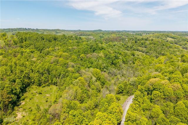 152 Chapel Hill Rd, Claysville, PA 15323
