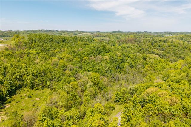 152 Chapel Hill Rd, Claysville, PA 15323