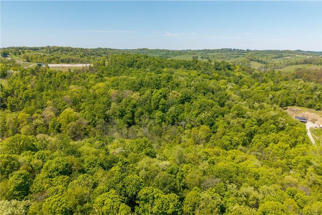 152 Chapel Hill Rd, Claysville, PA 15323