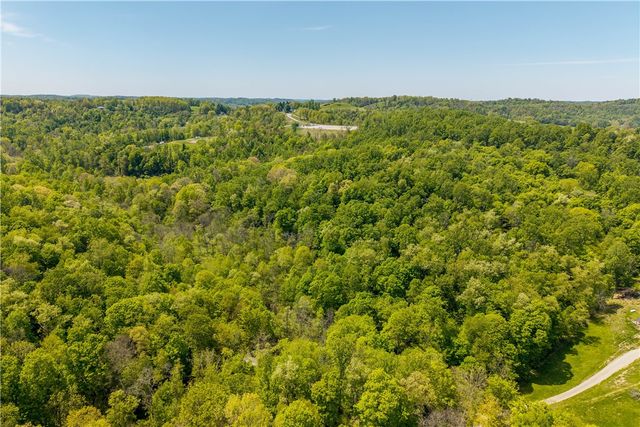 152 Chapel Hill Rd, Claysville, PA 15323