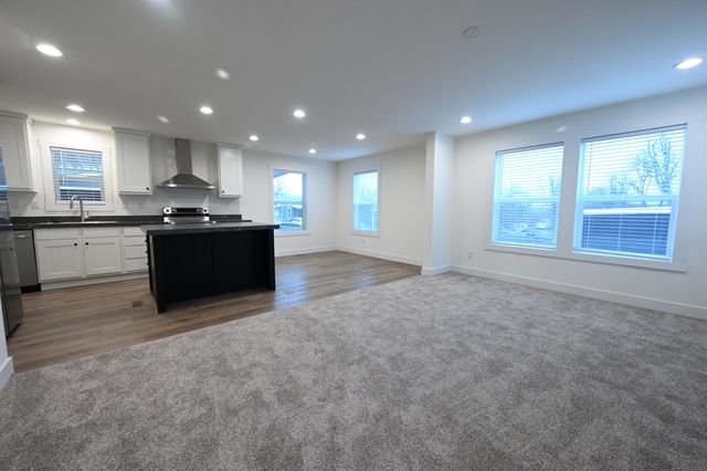 1 Corral Lane 38, Ashland, OR 97520