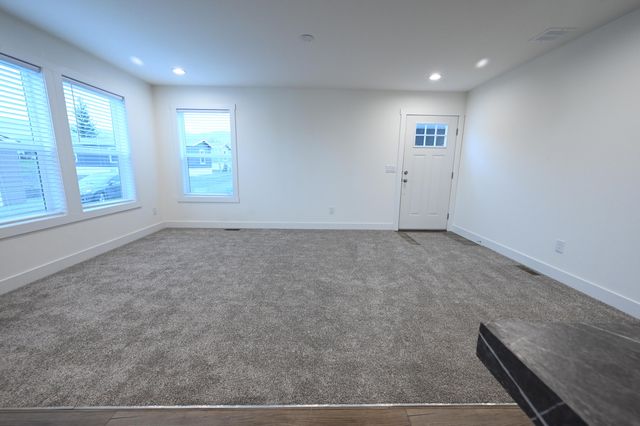 1 Corral Lane 38, Ashland, OR 97520