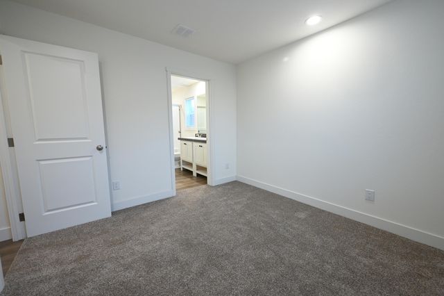 1 Corral Lane 38, Ashland, OR 97520