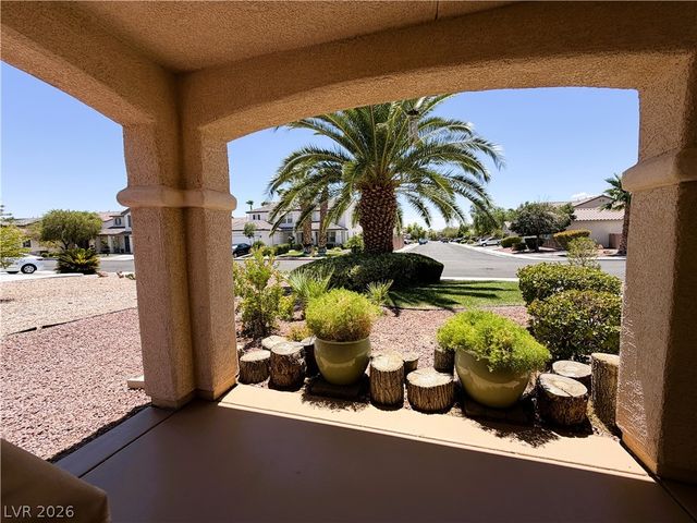 5604 Rocky Ravine Avenue, Las Vegas, NV 89131