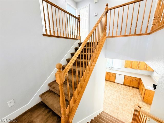 5604 Rocky Ravine Avenue, Las Vegas, NV 89131