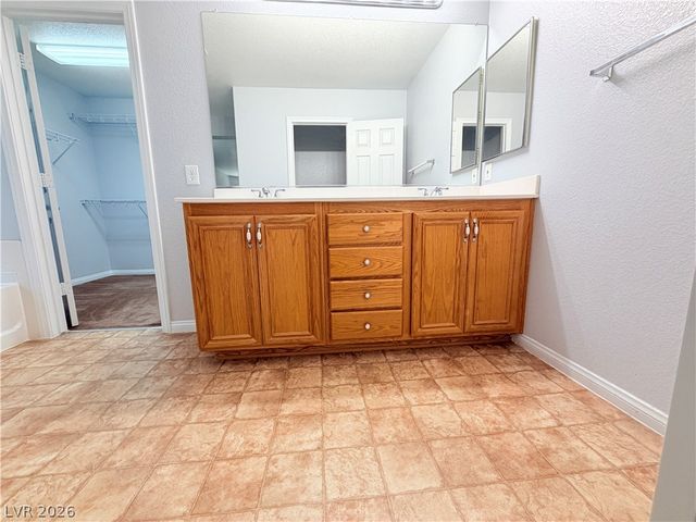 5604 Rocky Ravine Avenue, Las Vegas, NV 89131