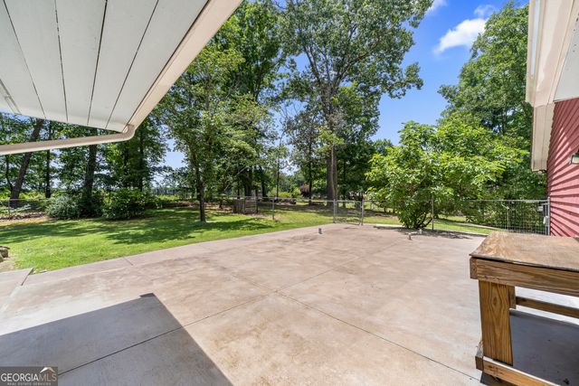 364 Ridgewood Drive, Hartwell, GA 30643