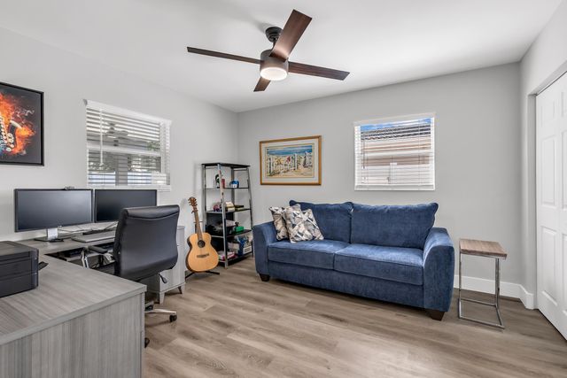 3374 NE 19th Avenue, Oakland Park, FL 33306