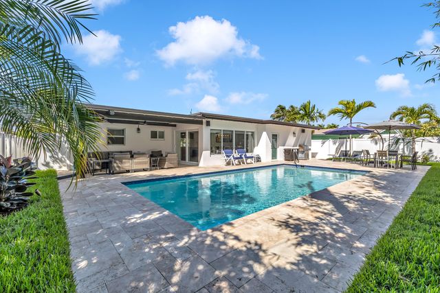 3374 NE 19th Avenue, Oakland Park, FL 33306