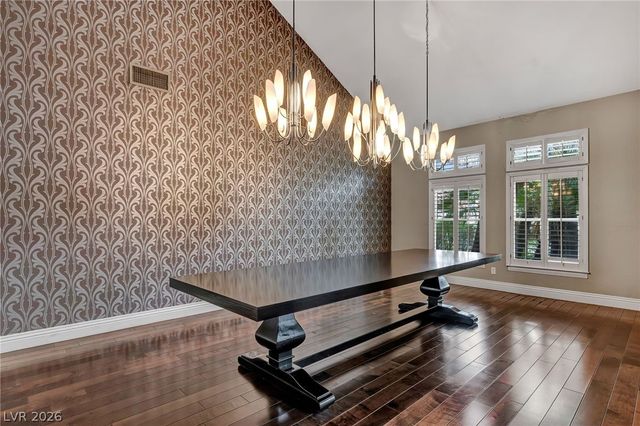 8113 Sapphire Bay Circle, Las Vegas, NV 89128