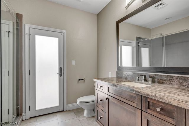 8113 Sapphire Bay Circle, Las Vegas, NV 89128