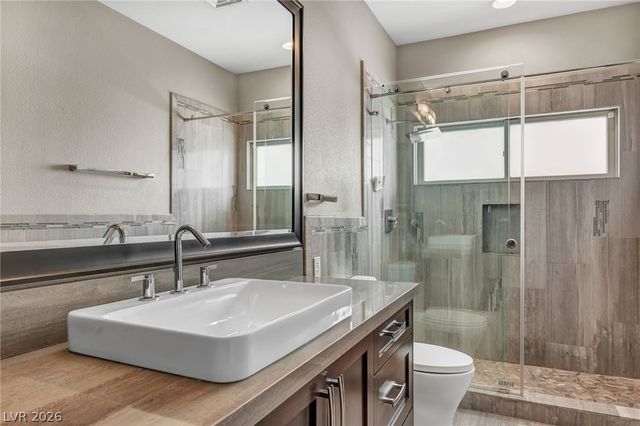 8113 Sapphire Bay Circle, Las Vegas, NV 89128