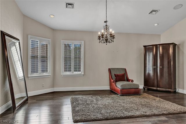 8113 Sapphire Bay Circle, Las Vegas, NV 89128