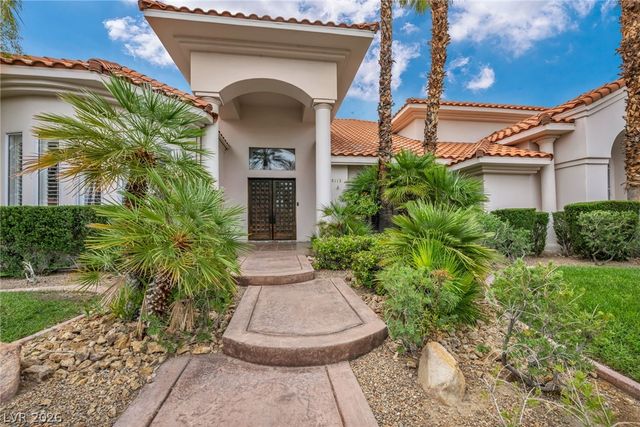 8113 Sapphire Bay Circle, Las Vegas, NV 89128